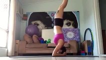 Ce chat a gâché la vidéo en direct de sa séance de yoga