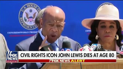 Скачать видео: Civil rights icon Rep. John Lewis dies at age 80: Report