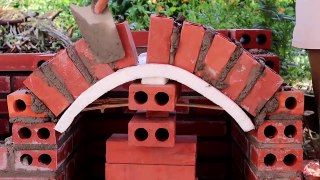 How to build a brick barbecue - garden decor