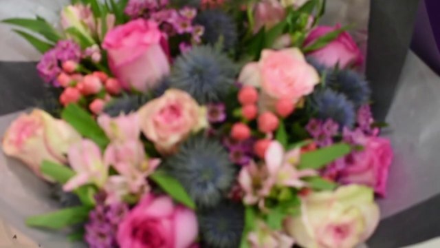 Different ways to Wear Maxi Dresses _ Mix and Match Outfits_One Maxi 6 ways