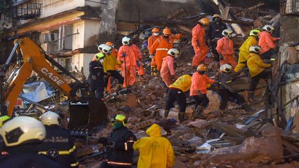 Download Video: Death toll in south Mumbai building collapse rises to 10