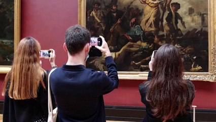 다시 문 연 루브르 박물관…'관광 빗장' 푼 프랑스 / YTN