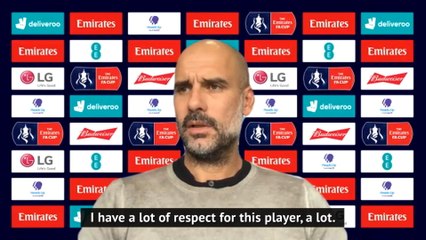 Télécharger la video: Guardiola 'laughs a lot' when pundits criticise David Luiz