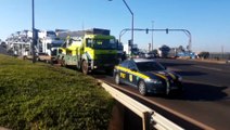 Caminhão Cegonha atinge Jeep Renegade no Trevo Cataratas