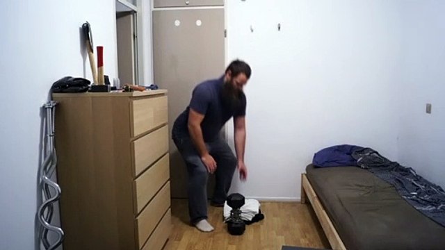 15 KG + 1.19 KG hexagonal dumbbel pinch grip lift and hold with right for around 22s