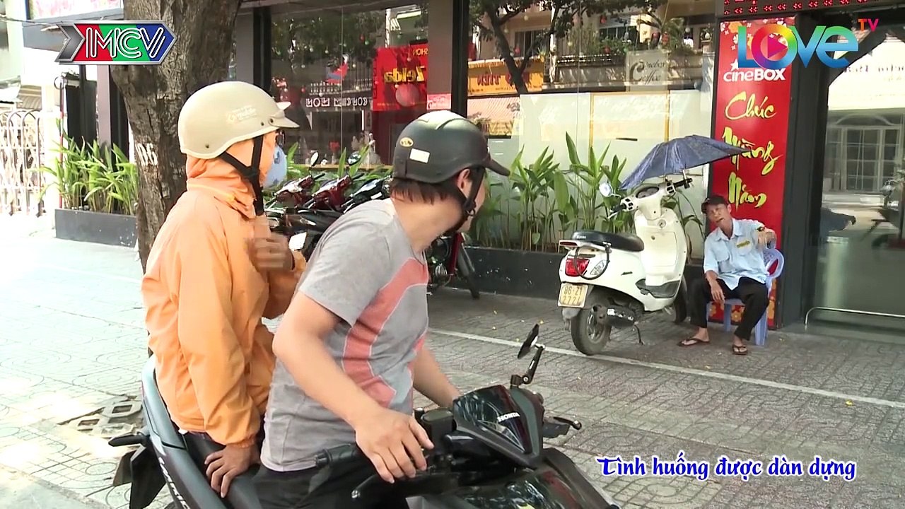 Góc Cảnh Giác: Chú Bảo Vệ ĐÁNG THƯƠNG Bị Băng T...