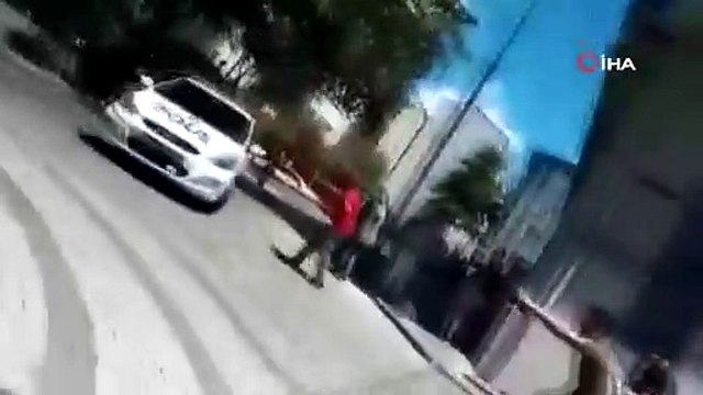 Yakalanacağını anlayan saldırgan polise böyle ateş ederek kaçtı