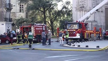 Incêndio provoca danos na catedral gótica francesa de Nantes