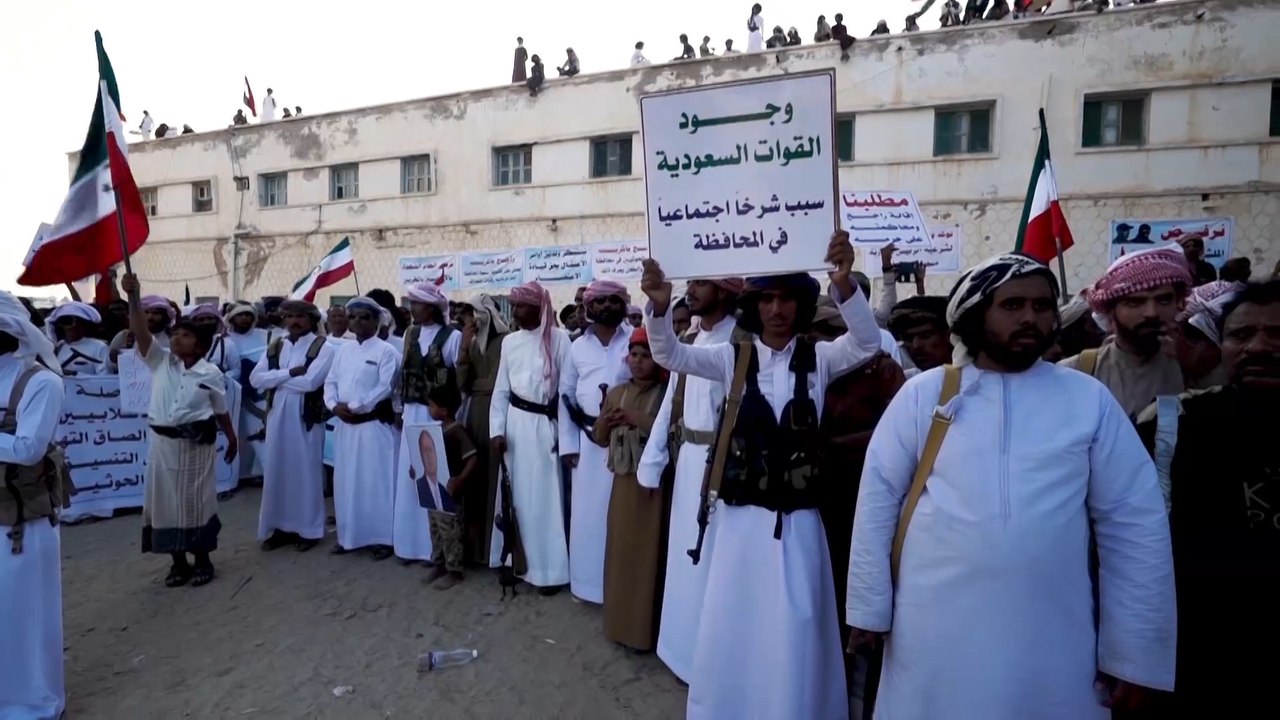 اليمن.. المهرة تخشى مصير سقطرى