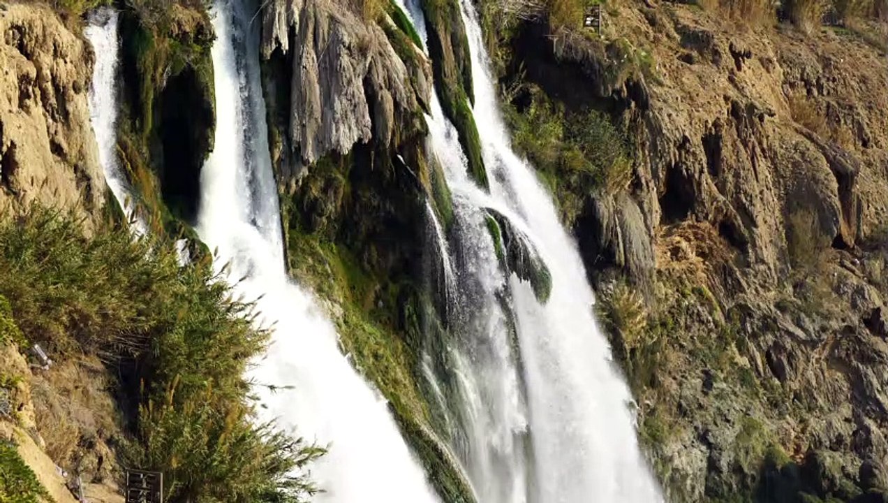 Waterfall Amazing  Scene