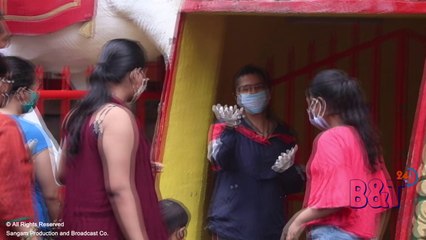 Ekta Kapoor Comes For Worship at Shani Dev Mandie at Juhu in Mumbai