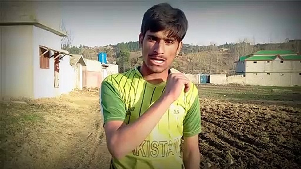 Shoaib Akhtar Bowling Action copy same to same