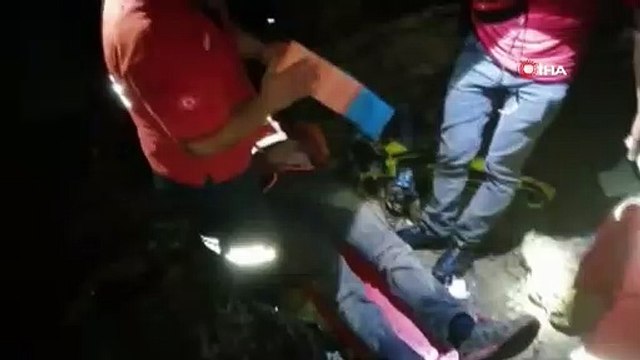 Mantar toplarken uçuruma düştü