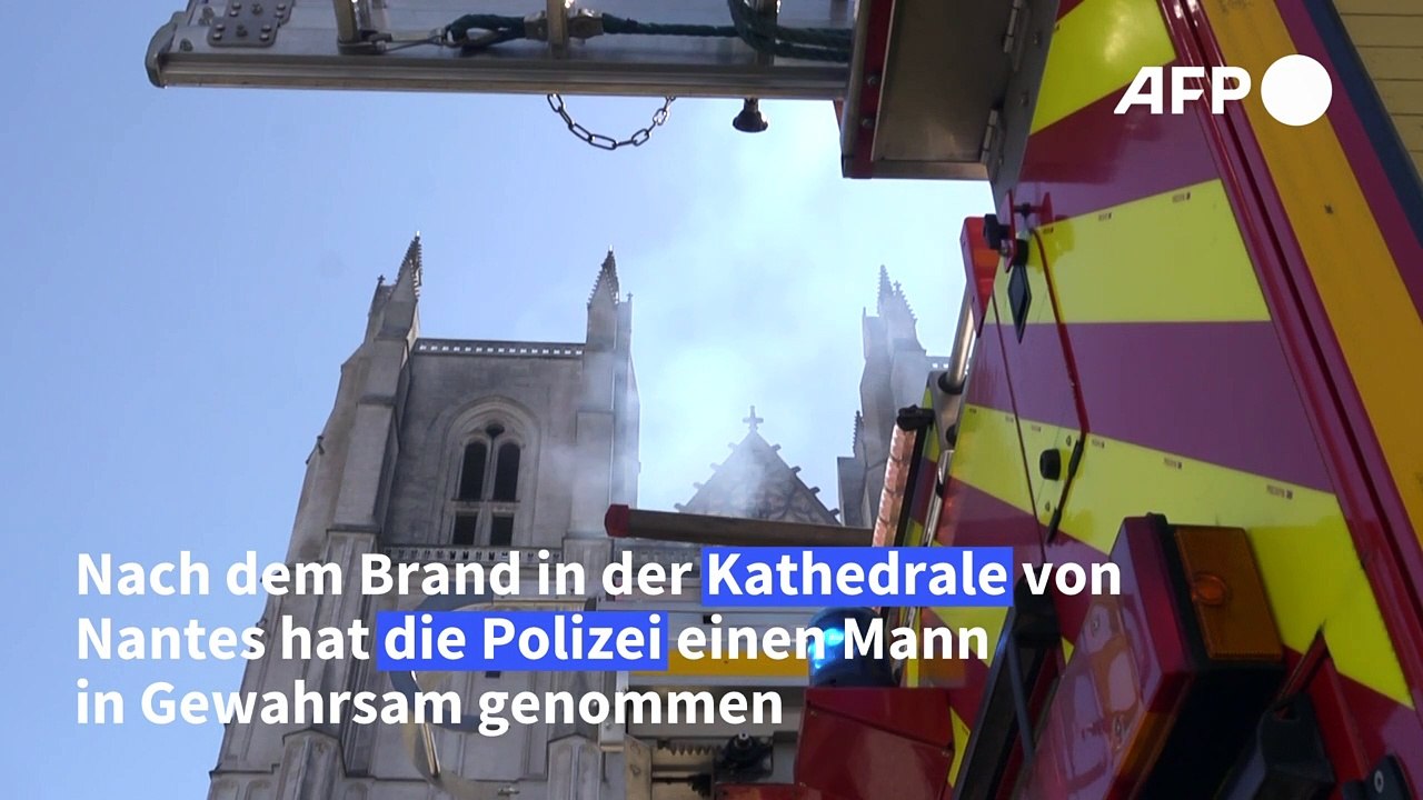 Mann nach Feuer in Kathedrale von Nantes in Gewahrsam