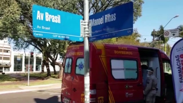 Homem fica ferido em colisão entre bicicletas na Avenida Brasil