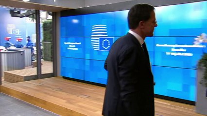 Fumata nera al Consiglio europeo: nessun accordo su bilancio e "Recovery Fund", ma passi in avanti