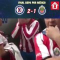 Aficionado de Chivas llora tras perder la final contra Cruz Azul