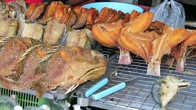 BBQ Fish Thai Style - Thai Street Food Grilled Fish - Bangkok Street Food