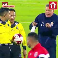 Ricardo Peláez explotó contra el árbitro por el 'error' en el penal