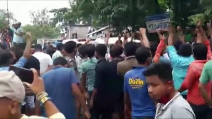 Protestan en India por la violación y asesinato de una adolescente