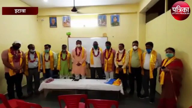 इटावा में स्कूल प्रबंधको से तीन तीन महीने की फीस माफ करने की गुजारिश