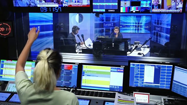 Les excuses de Twitter, la nouvelle carrière politique de Laurent Joffrin et le retour de Nus et culottés sur France 5