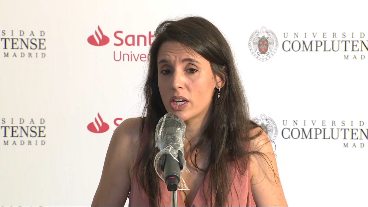 Montero ve "muy difícil" separar casos de corrupción de los Borbón de la monarquía