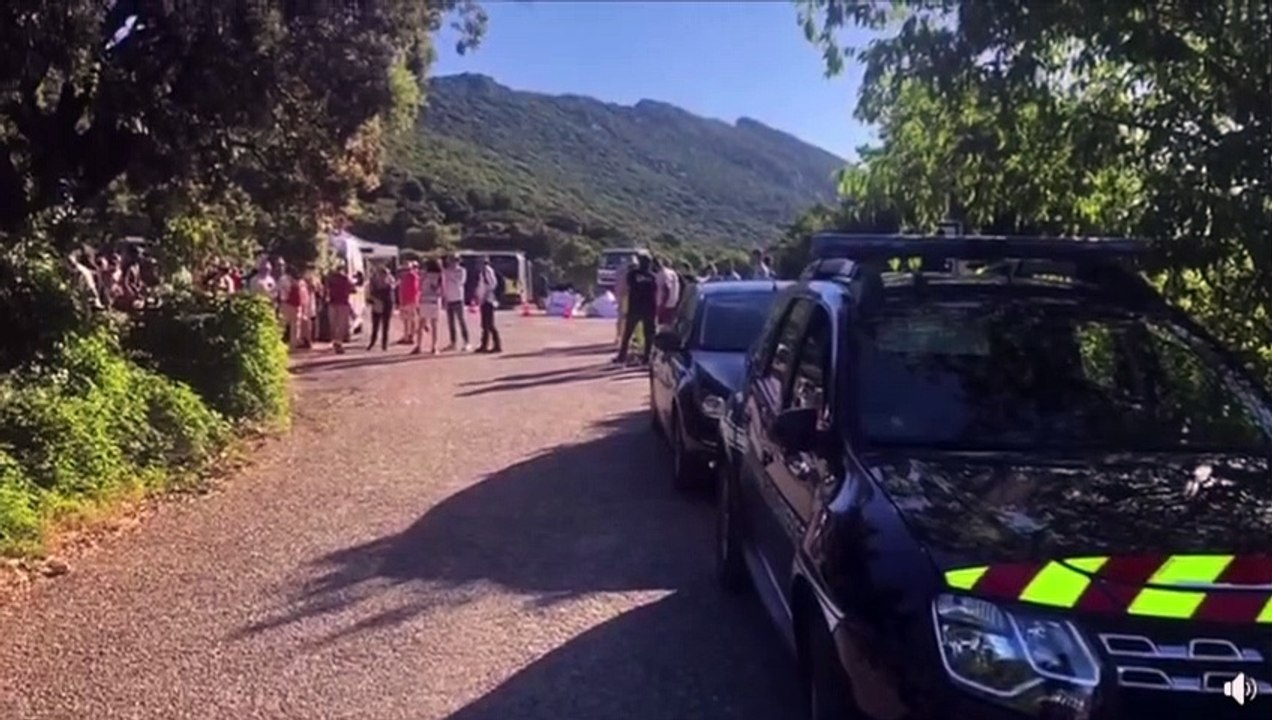 PIC SAINT-LOUP - Sécurisation du montage de la nouvelle croix