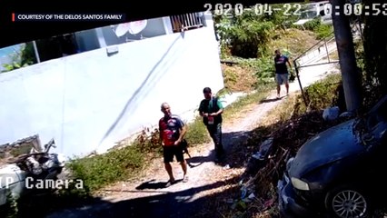 Cordillera general walks armed, without mask outside Taguig family’s home