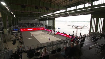 '격납고 테니스'...이보다 안전할 수 없다! / YTN