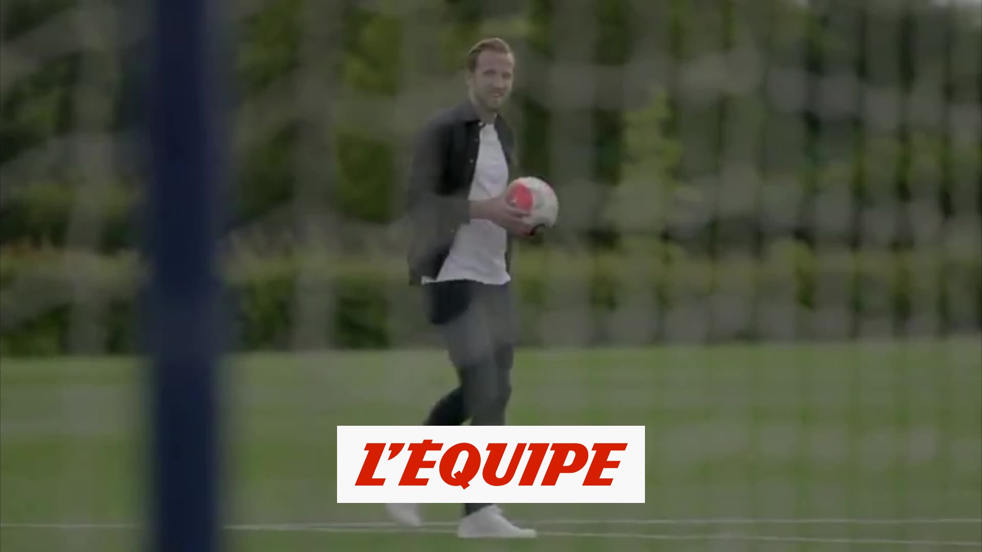 Harry Kane Revele Le Sexe De Son Futur Bebe En Tirant Un Penalty Foot Wtf Video Dailymotion