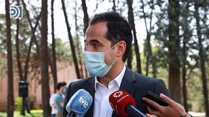 Aguado dice que el aeropuerto sigue siendo "un coladero" para el coronavirus