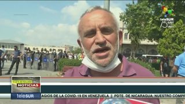 Protestan mujeres en Turquía contra la violencia de género