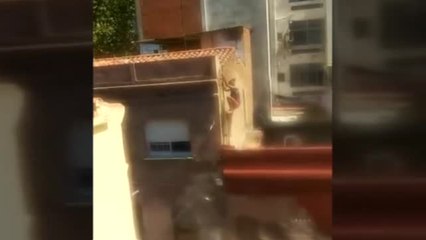 La Guardia Urbana persigue en Badalona a un joven que ocupaba una vivienda con otras cuatro personas