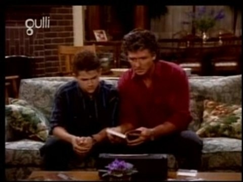 Notre belle famille la famille s'intéresse a shakespeare