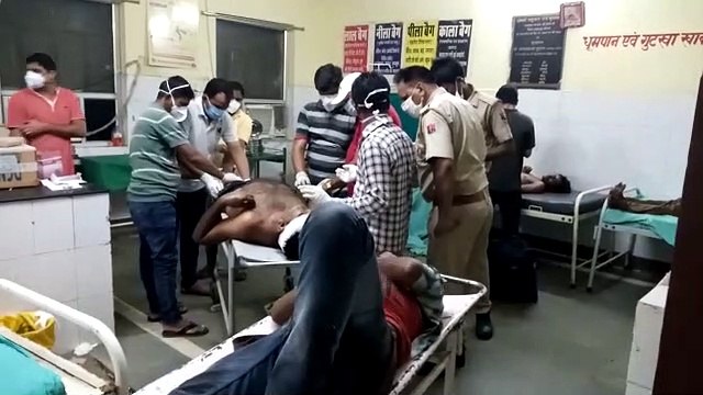 अनियंत्रित जीप पुलिया से नीचे गिरी, छह जने घायल