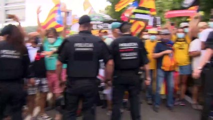 Protesta por la visita de los Reyes al monasterio de Poblet (Tarragona)