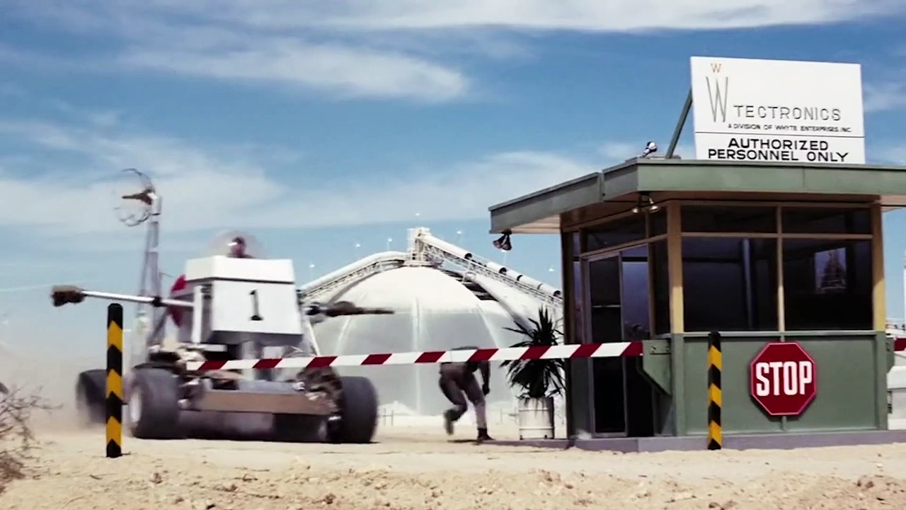 James Bond DIAMONDS ARE FOREVER movie clip - Bond escapes in a moon buggy