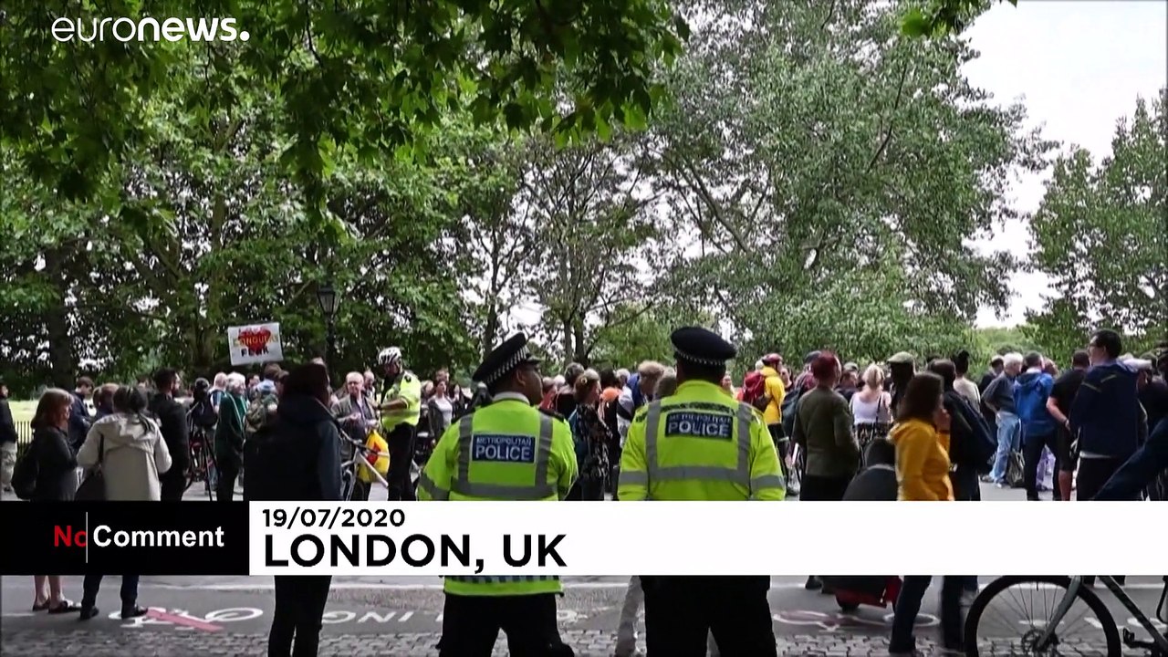 'Ich will kein neues Normal' - Masken-Gegner demonstrieren in London