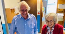 Angleterre : après avoir battu le Covid-19 ensemble, ce couple, marié depuis 60 ans, a pu quitter l'hôpital