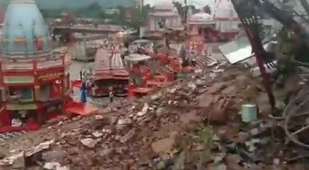 VIDEO: हरिद्वार में हरकी पौड़ी के पास गिरी आकाशीय बिजली, ट्रांसफार्मर समेत 80 फीट की दीवार ढही