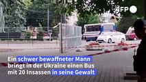 Ukraine: Bewaffneter kidnappt Bus mit 20 Insassen