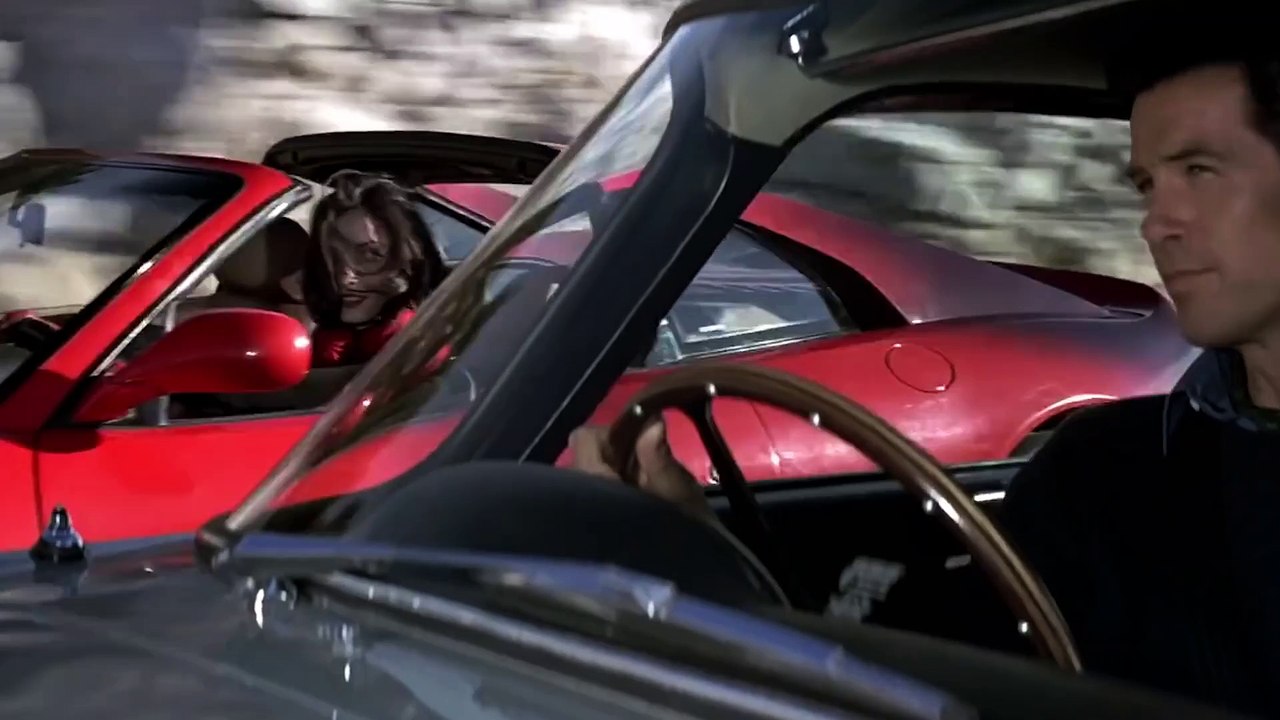 James Bond GOLDENEYE movie clip - Aston Martin DB5 versus Ferrari F355