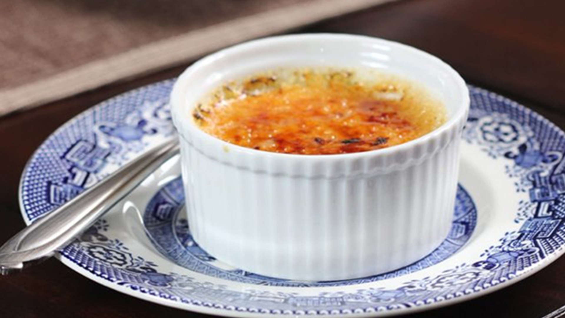 ⁣(S2E19) Cinnamon Crème Brûlée