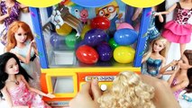 Surprise Eggs Barbie Dolls Claw Machine Toy!البيض المفاجئ دمية باربي Ovos Surpresa Boneca Barbie