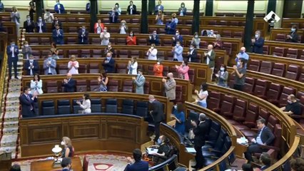 Aplausos a Sánchez en el Congreso