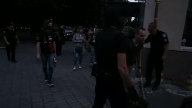 Final feliz en el secuestro a 13 personas dentro de un autobús con armas y explosivos en Ucrania