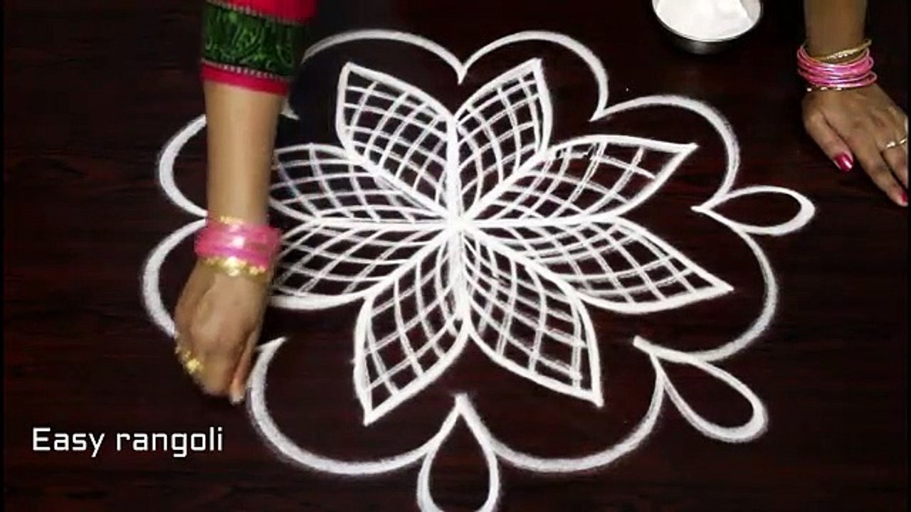 creative friday kolam, designs for varalakshmi vratham ,- friday muggulu designs, - easy rangoli design