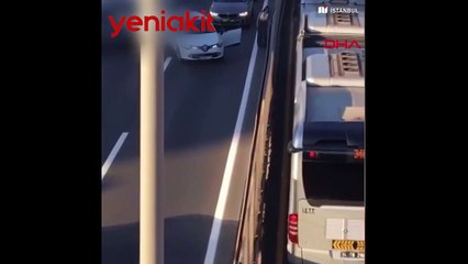 E-5'te kedi için bir anda sol şeridi kapattı