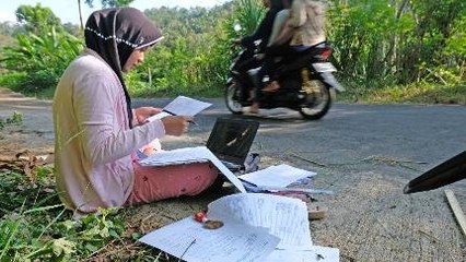 Gak Semua Pelajar dan Mahasiswa Bisa Belajar Online